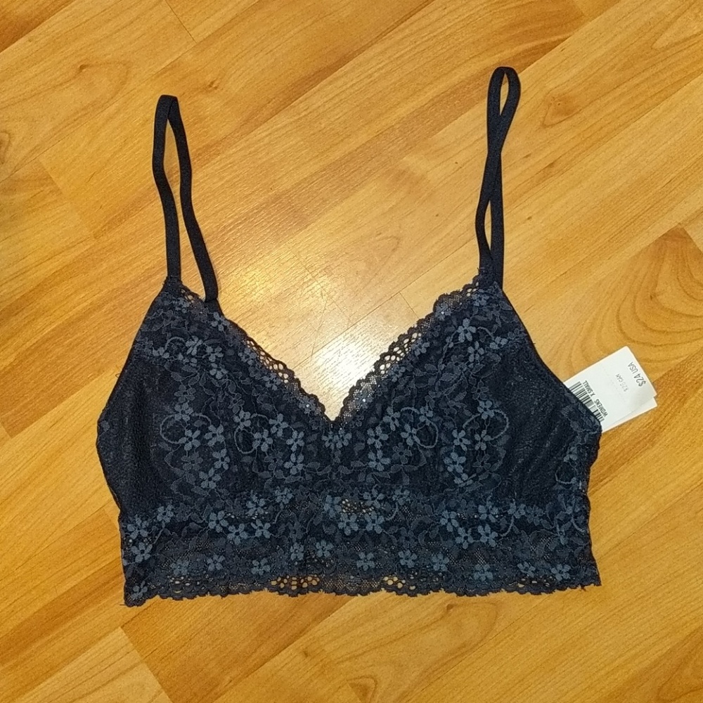 NWT - Gilly Hicks bralette